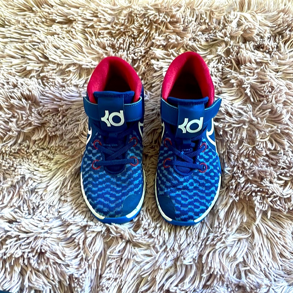 Boys Blue Nike Shoes Size 1
